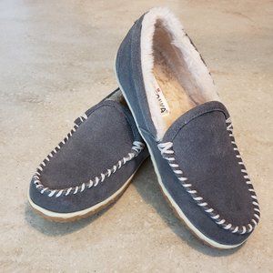 Minnetonka Slippers